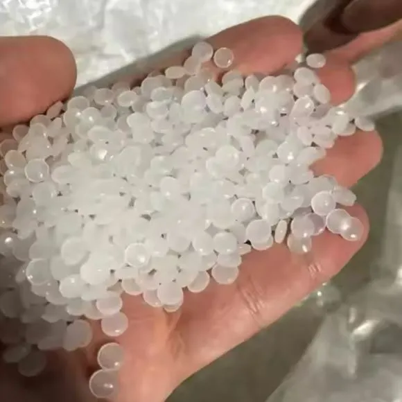 HDPE plastiko granulės